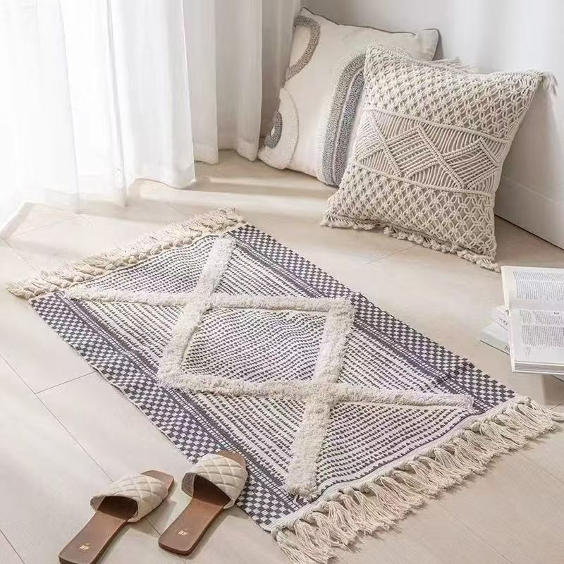 Tassel-woven carpet